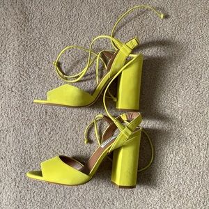 Steve Madden Block Heel Tie Up Sandal